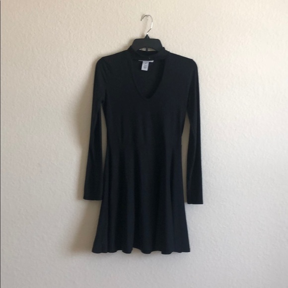 Black dress - Picture 1 of 2